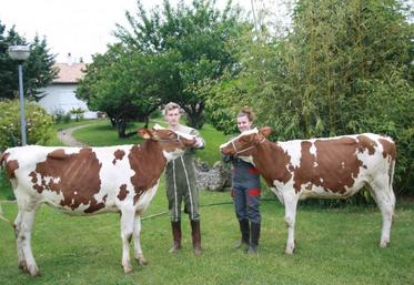 Laury Blusseau et Élodie Ozer : des passionnées d’élevage et de concours.