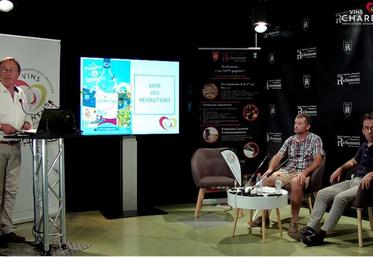 Une assemblée générale en visioconférence sur Youtube.