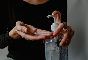 «Si les entreprises ont l’espace nécessaire et respectent les mesures d’hygiène, elles doivent pouvoir continuer leur activité», estime Jean-Charles Vicard, président de l’Union patronale de la Charente