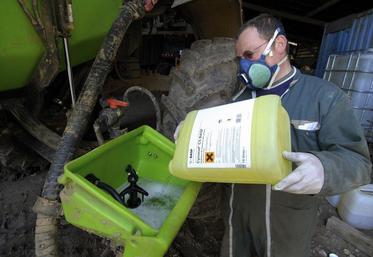 L’utilisation des produits phytosanitaires en agriculture ne cesse d’augmenter depuis 2009 (+5 % par an, en moyenne entre 2009 et 2013).