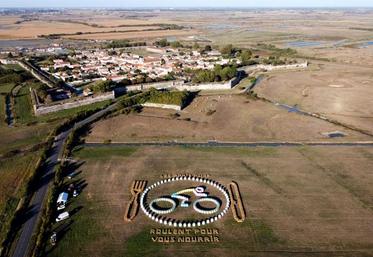 La fresque, mise en valeur par le superbe panorama sur la citadelle de Brouage.