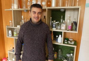 « Ce matériau est vraiment une alternative au plastique traditionnel », explique Nicolas Moufflet, dont l’entreprise Lyspackaging a récemment reçu le trophée PME RMC dans la catégorie « PME créative ».