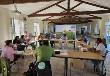 Réunion de la section régionale bovine de la FNSEA Nouvelle-Aquitaine le 19 septembre 2023 à Artigues (33).
