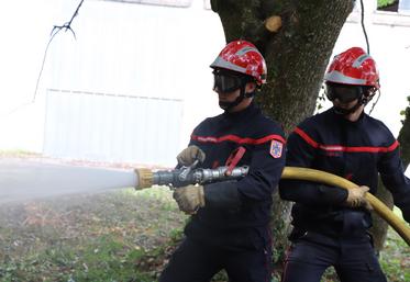 Des pompiers mieux formés et mieux équipés pour faire face aux feux de forêt.