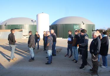 Les participants ont visité les équipements de la SAS Énergie Fermière.
