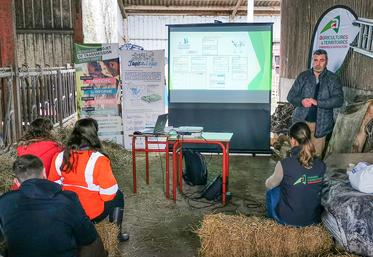 Frédéric Ollier (Coop Atlantique) a présenté le dispositif Éleveur & Engagé aux participants.