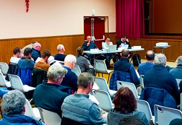 Philippe Millon, aux côtés du président Frédéric Renaud et du comptable Alexandre Baudry, a fait remarquer que l'année avait été perturbée tant pour la collecte que pour les achats d'intrants (notamment engrais). « Parfois, c'est soit l'un soit l'autre... C'était inédit, j'espère que cela le restera. »