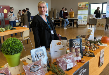Évelyne Perrotin, assistante commerciale chez Loeul & Piriot, est venue renforcer la dynamique de l'abattoir envers des publics nouveaux.