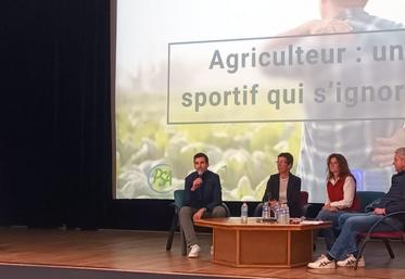 Stéphen Delcourt, Anne Bousseau-Monneau, Karyn Thiaudiere, Jean-François Marteau ont participé à la table ronde.