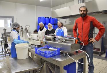 Fabien Ruscassie et ses employées de la Cocotte Gourmande.