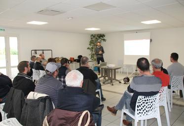 Louis-Marie Colcombet, ingénieur agroéconomiste à la Fnams a présenté Margis€m, un outil pour estimer la marge des contrats de multiplication de semences.