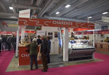 Le Département de la Charente avait déployé un stand l'an passé pour promouvoir ses savoir-faire et son tourisme. Il renouvelle l'opération cette année.