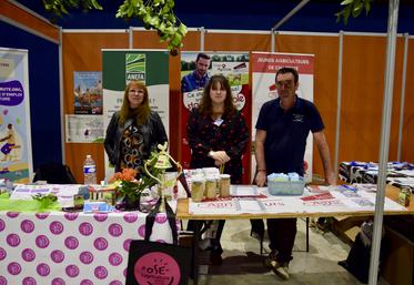 L'Anefa, les Jeunes agriculteurs et le Centre national de l'interprofession de l'économie laitière (Cniel) étaient présents au salon de la formation.