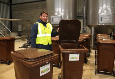 Guillaume Robin, d'Écovalim, est le maillon " collecte " dans la chaîne du tri des biodéchets.