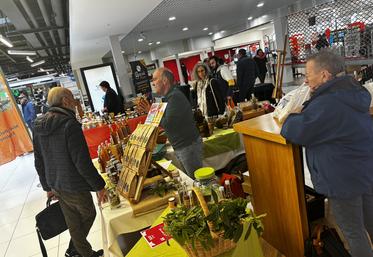 12 producteurs de la Vienne étaient présents.