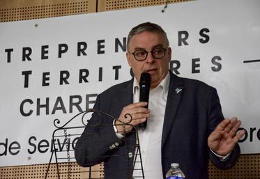 Philippe Largeau a insisté sur le rôle essentiel des entrepreneurs du territoire dans le monde agricole.