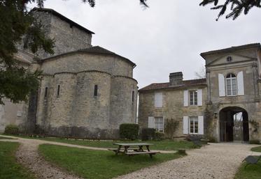 La MFR Sud-Charente est située dans l'ancienne abbaye de Puypéroux, à Montmoreau.
