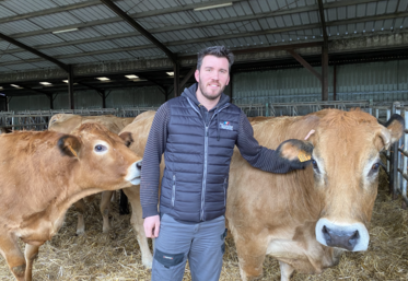 Pour Julien Dupuis, de l'Earl La Mardière à Saivres, la collaboration avec le restaurant O La Vache représente autant une amitié professionnelle forte qu'un débouché intéressant.