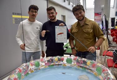 Les jeunes étudiants ingénieurs ont innové dans le cadre de leur option entrepreneuriat.