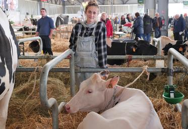 Mélanie est venue de Brûlain et s'est prise au jeu des concours.