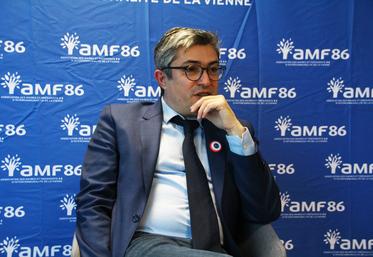 Jérôme Neveux succède à Marie-Jeanne Bellamy à la tête de l'AMF 86.