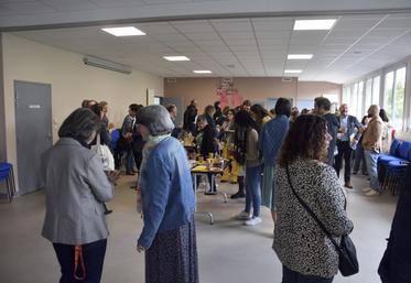 Personnel de l'éducation nationale et professionnels ont pu échanger sur plusieurs thématiques.