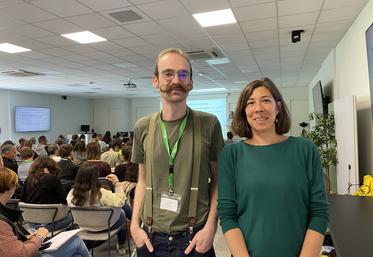 Matthieu Babiar, responsable de l'animation du programme pour les grandes cultures et l'élevage, et Virginie Brun, chef de projet Dephy France, font fonctionner un réseau de près de 100 conseillers et partenaires autour de la réduction des intrants.