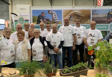 En 2022, Marie Line (Xe en partant de la gauche, a été "enchantée de la parenthèse qu'a constitué le salon".