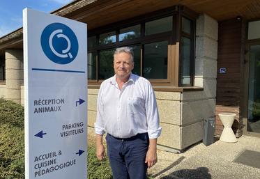 Basé au siège de Qualyse, à Champdeniers, Philippe Jumel dirige le laboratoire et ses cinq sites depuis 2015.