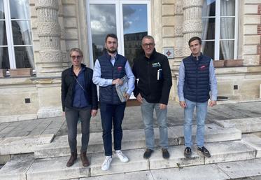 Aurélie Fleury, Benjamin Aucher, Laurent Lambert et Matthieu Grollier se sont entretenus avec Michel Stoumboff en visioconférence depuis la Préfecture.