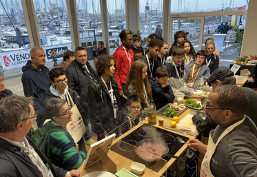 Le pavillon comportait deux espaces distincts, l'un dédié aux démonstrations et dégustations de produits locaux, l'autre, organisé autour d'une maquette d'exploitation agricole, dédié aux animations sur l'agriculture.