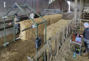 Le scanner mobile se compose d'une structure métallique de 3 m sur 3 sur laquelle sont disposés dix caméras.