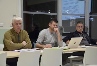 De gauche à droite : Jean-Paul Bonnoron, trésorier, Romain Berron, président et Jean-Paul Létard, secrétaire de l'Afdi Charente.