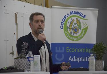 Guillaume Chamouleau, céréalier à Cellefrouin, président de la Coop de Mansle.