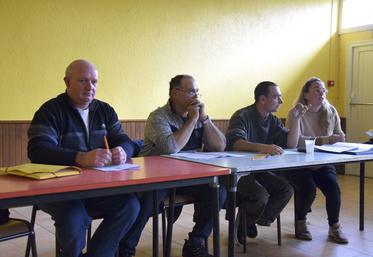 Christophe Lizot, Jean-Pierre Monthubert, Cédric André et Marie Escure, lors de l'assemblée générale des Chevriers de la Charente.