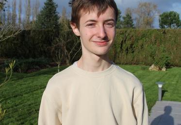 Nathan Rimbert et Léonie Chaperon sont membres du Conseil régional des jeunes de Nouvelle-Aquitaine.