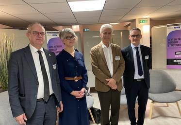 Les présidents consulaires entourent André Comte-Sponville.