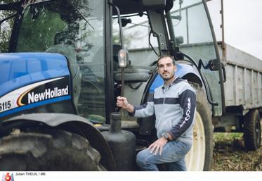 Julien, producteur de fourrage et céréalier.