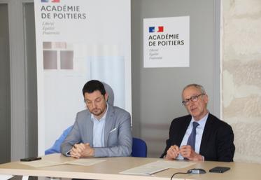 Le recteur de l'Académie de Poitiers, Frédéric Périssat a présenté les grandes lignes de la rentrée scolaire 2025. À suivre, les discussions autour de la carte scolaire dans les départements.