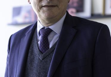 Emmanuel De Loynes compte sur la proximité des agences Crédit Agricole pour toucher les agriculteurs.