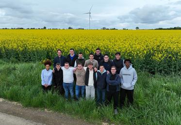 16 étudiants en BTS ACSE de Venours ont participé au projet.