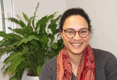 Flore Nélin est psychologue à Protection Maternelle et Infantile (PMI) de la Vienne. Elle intervient sur les secteurs de Montmorillon et Chauvigny.