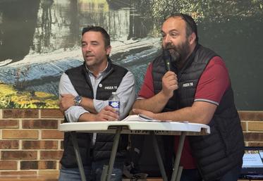Yohann Guédon, secrétaire général, et Jean-Bernard Sallat, président de la FNSEA 16 lors de l'assemblée générale 2025