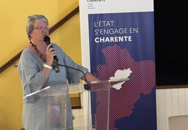 Adeline Bard, sous-préfète de l'arrondissement de Confolens, est la "référente ruralité".