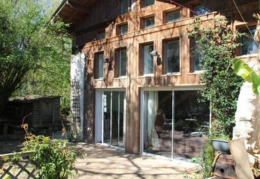 Le gîte Nature-Poitou à Archigny a son site internet pour réserver en direct : gite-nature-poitou.fr. Il est aussi sur plusieurs plateforme de location touristique dont Greengo.