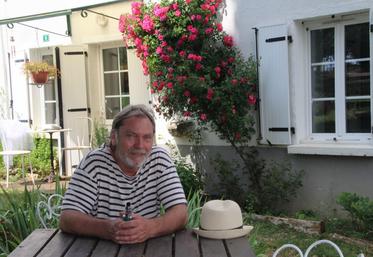 Patrick Pichon, photographe et peintre installé à Voulon.