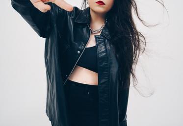 Auteure-compositrice-interprète française, Hoshi est l'une des têtes d'affiche de la Fête du cognac.