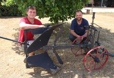 La charrue, un des plus anciens outils agricoles,... mais qui n'a cessé d'évoluer. Heureusement pour les agriculteurs !