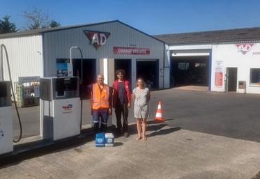 Jérôme et Lolita Deblaise sont co-gérants de la station-service TotalEnergies de Saint-Pierre-de-Maillé.
