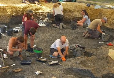 Chaque année, la chasse aux fossiles reprend à Angeac-Charente.